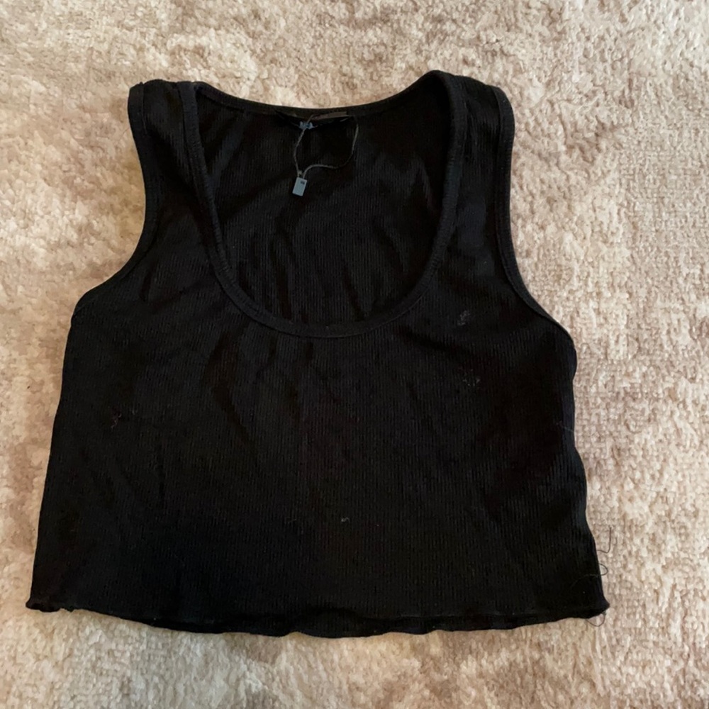 White fox black crop tank top
